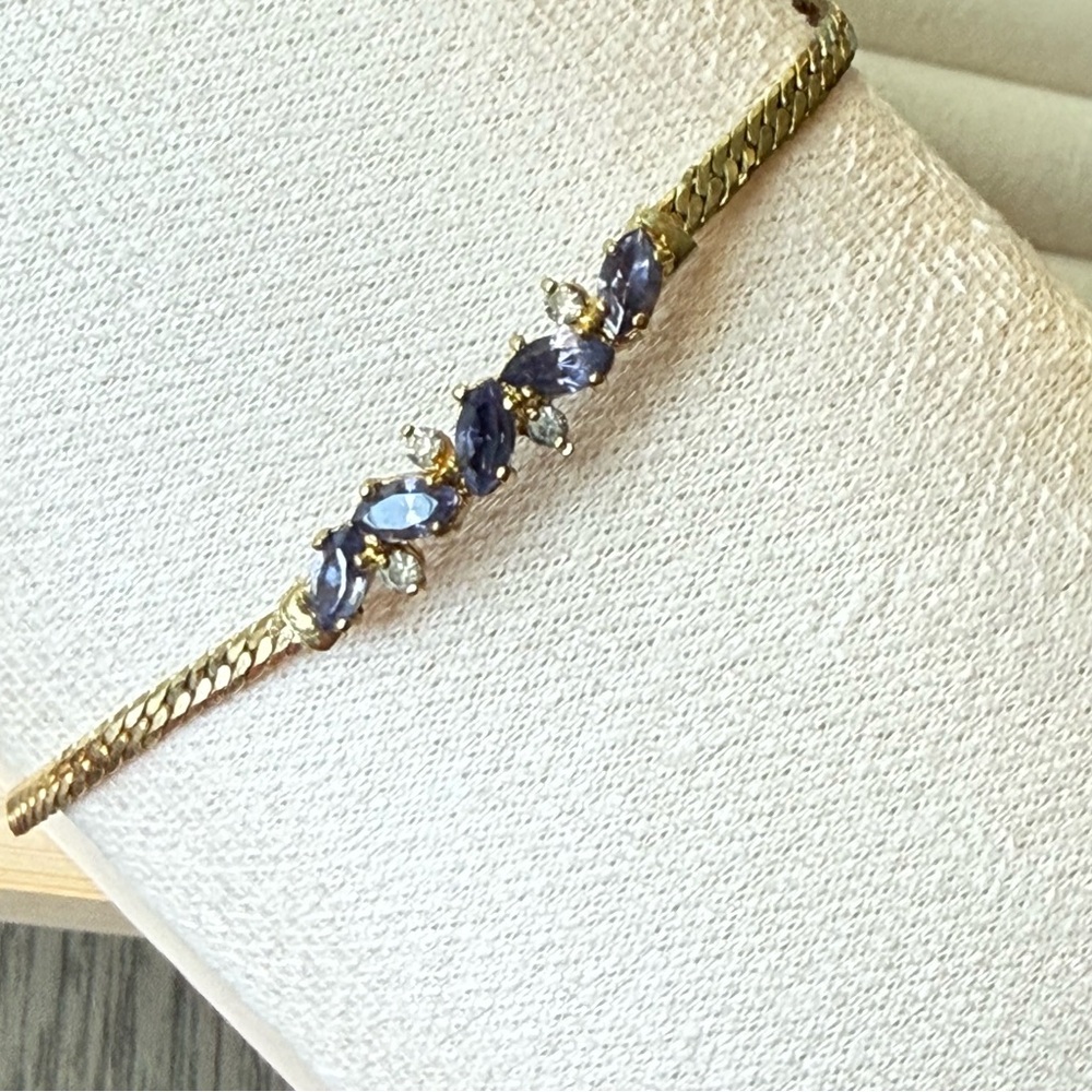 Vintage Y2K AVON Bracelet